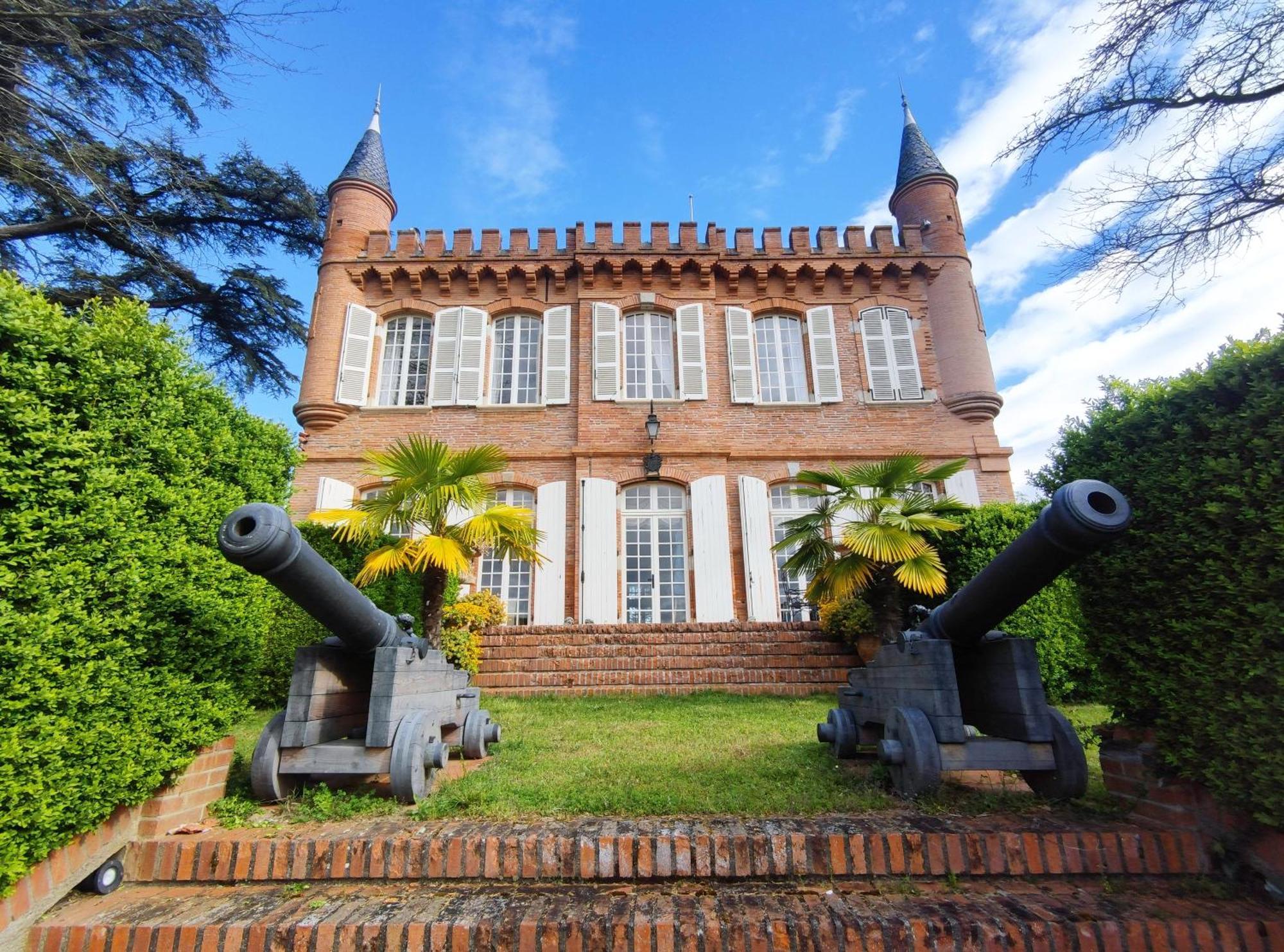 Chateau De Pys Guest House Latrape ภายนอก รูปภาพ